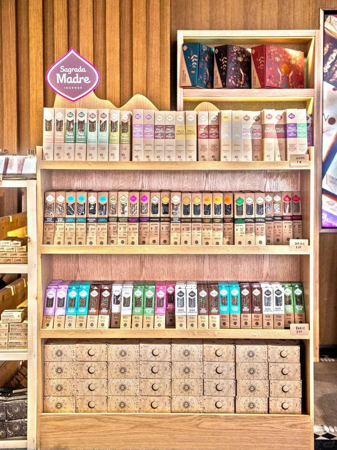 牌Sagrada Madre加速布局线下快闪店CQ9电子平台入口中式线香越来越火阿根廷香薰品(图8)